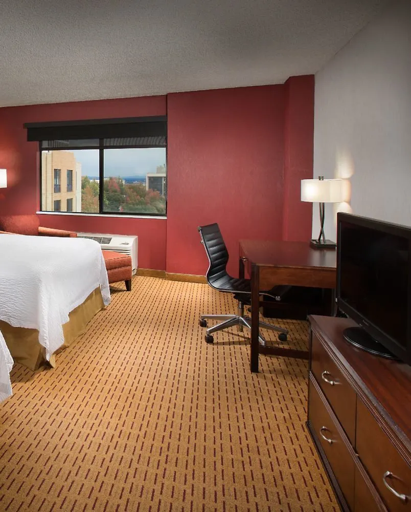 Courtyard Portland Downtown / Convention Center Hotel United States